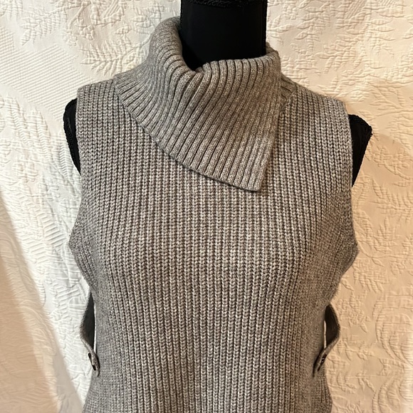 Anthropologie‎ cowl neck vest, size extra small - Picture 2 of 15